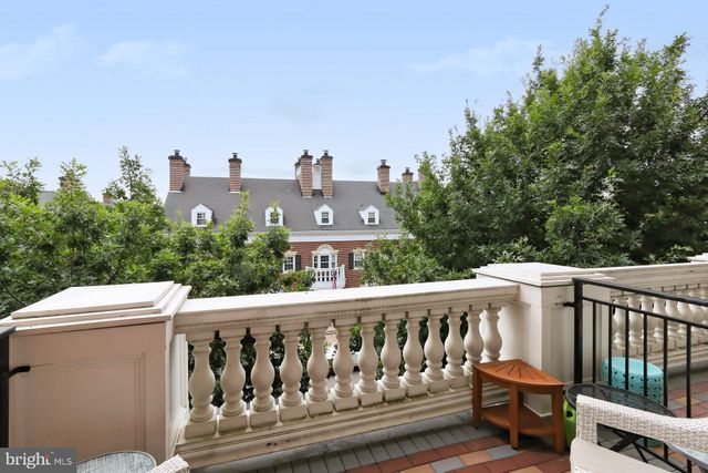 $679,000 | 1023 North Royal Street, Unit 301, Alexandria, VA 22314