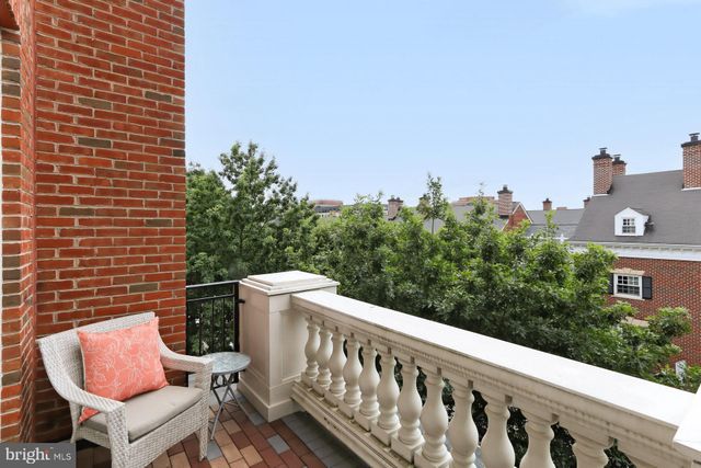 $679,000 | 1023 North Royal Street, Unit 301, Alexandria, VA 22314