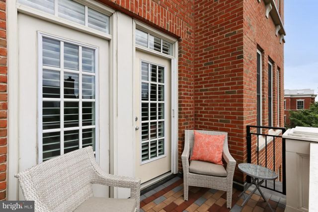 $679,000 | 1023 North Royal Street, Unit 301, Alexandria, VA 22314