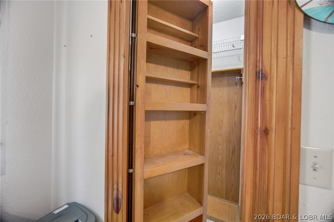 1394 Cherokee Road, Unit 1B Lake Ozark, MO 65049 - Photo 36 of 55