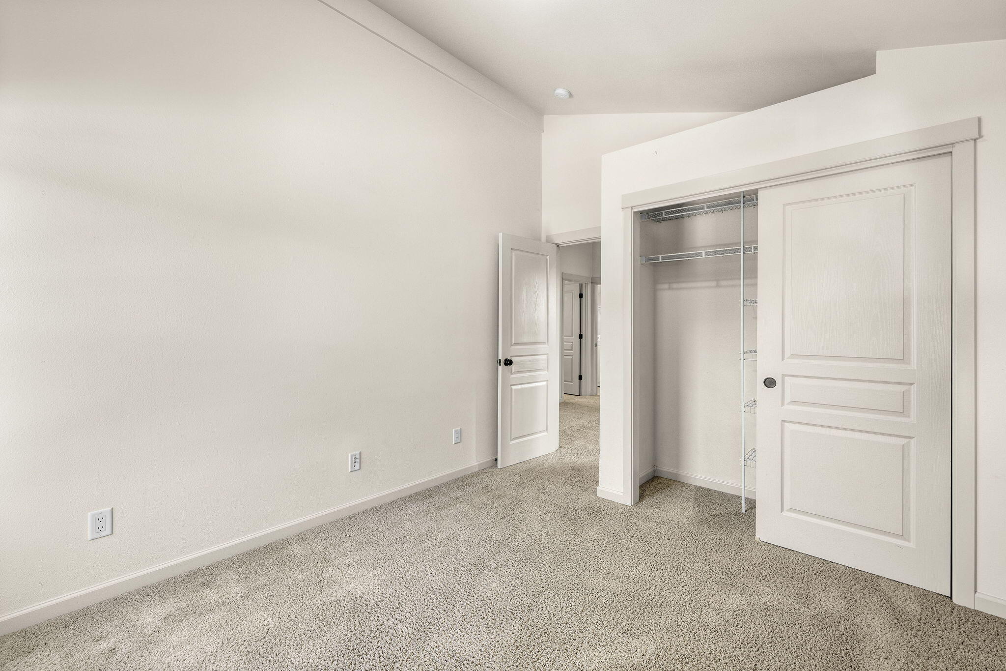 869 Northwest Rimrock Drive Redmond, OR 97756 - Photo 44 of 57 2026_05_04_869_nw_rimrock_dr_rdm-36
