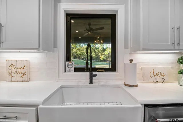a bathroom with a bathtub