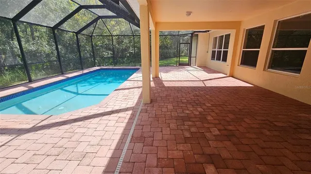 a view of a pathway both side of building