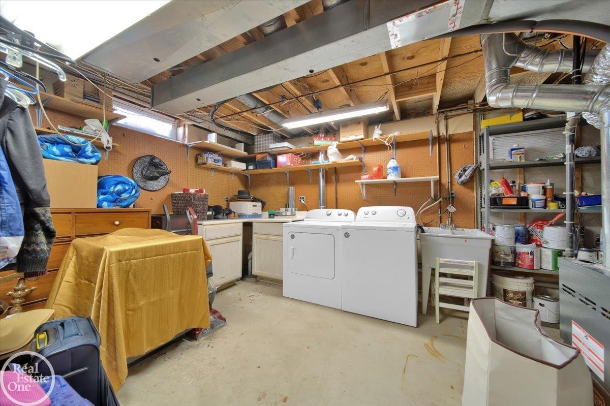 2507 Lindell Road Sterling Heights, MI 48310 - Photo 32 of 32 50128125-31.JPG