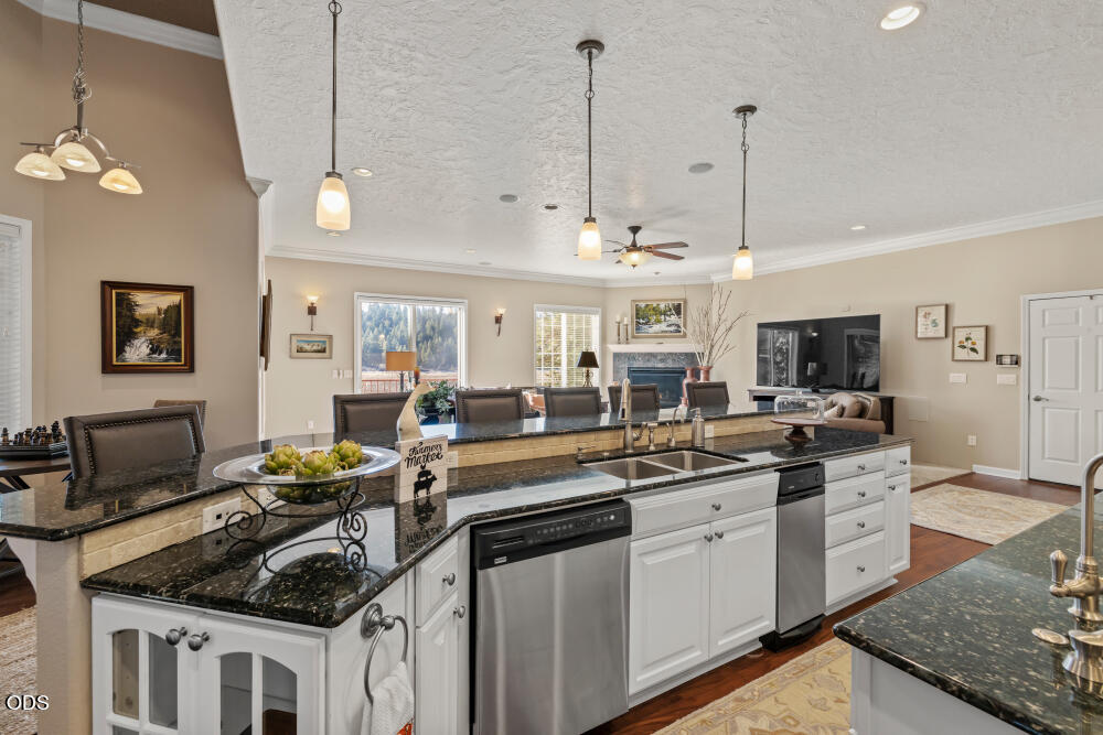 11810 Merganser Road Klamath Falls, OR 97601 - Photo 20 of 117