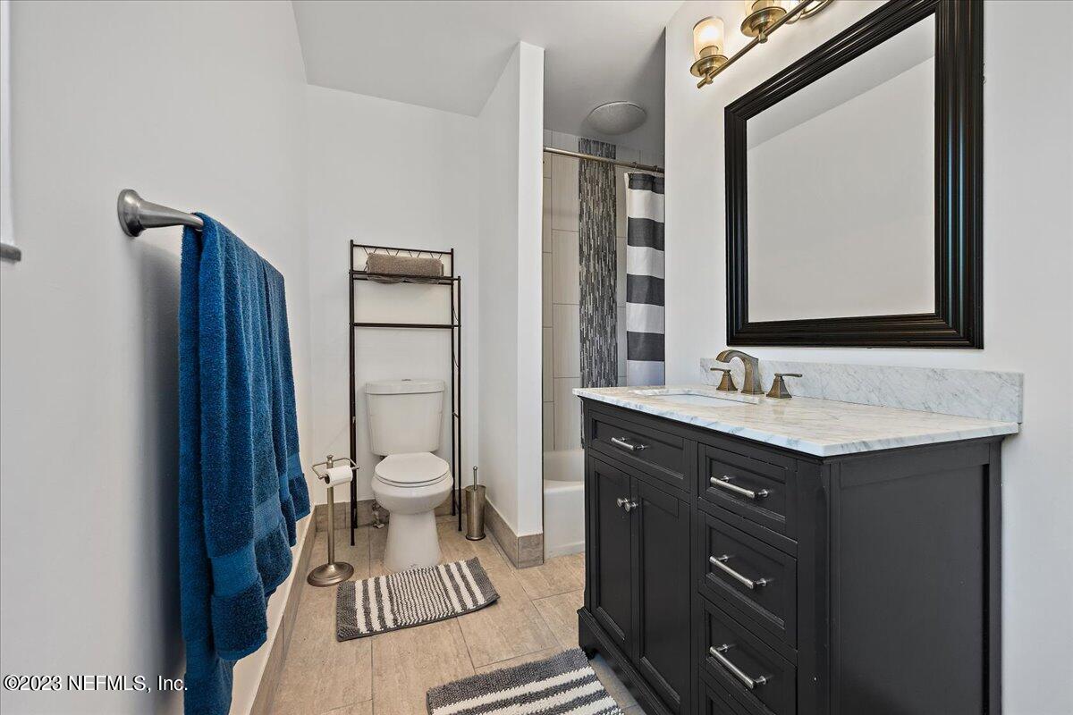 634 Bay Ridge Road Jacksonville, FL 32216 - Photo 12 of 27 13-Bathroom