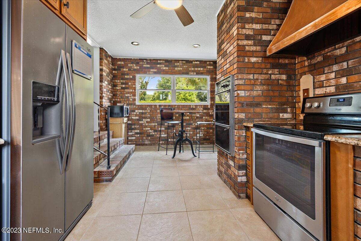 634 Bay Ridge Road Jacksonville, FL 32216 - Photo 7 of 27 08-Kitchen