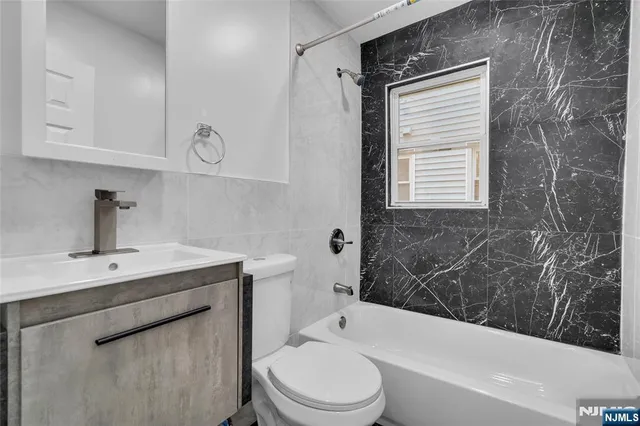 $728,900 | 537 Grove Street, Bloomfield, NJ 07017