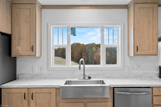 $595,000 | 4045 Feather Pond Drive, East Bend, NC 27018