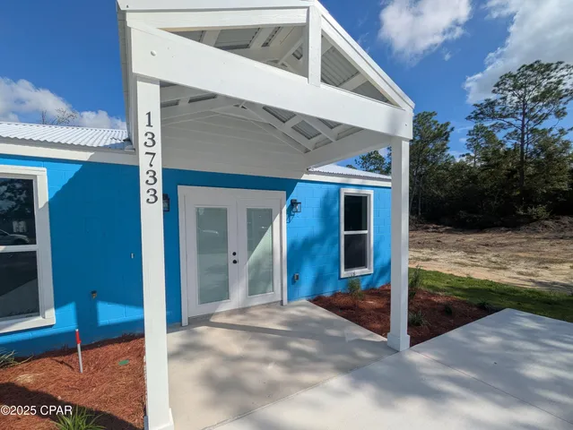 $212,000 | 13733 Windsor Avenue, Youngstown, FL 32466