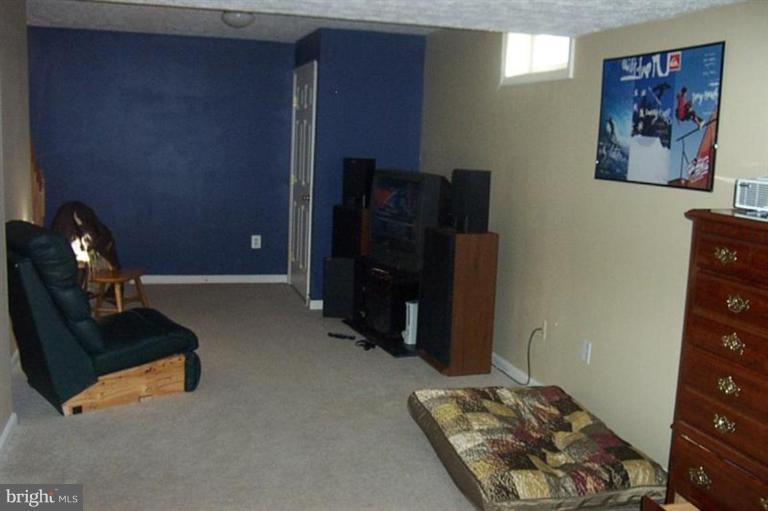 6321 Merle Way Elkridge, MD 21075 - Photo 14 of 17 Recreation Room