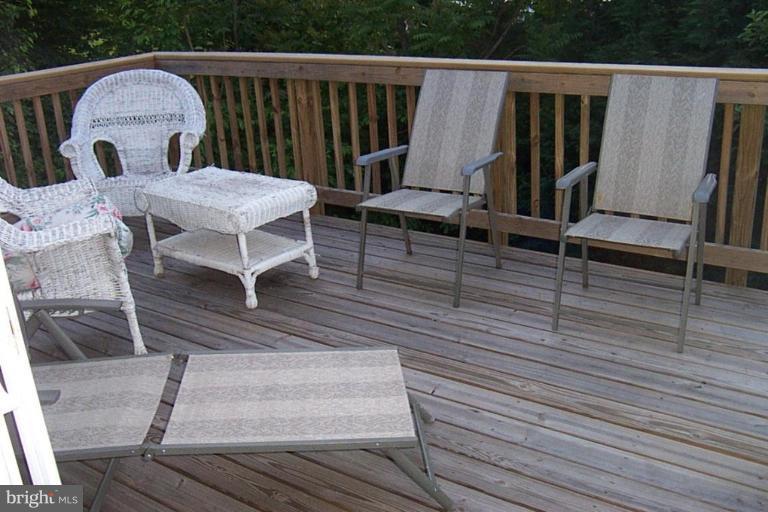 6321 Merle Way Elkridge, MD 21075 - Photo 16 of 17 Deck