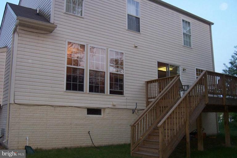 6321 Merle Way Elkridge, MD 21075 - Photo 17 of 17 Exterior (Rear)