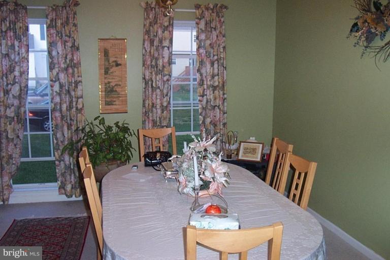 6321 Merle Way Elkridge, MD 21075 - Photo 8 of 17 Dining Room
