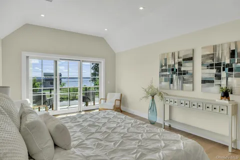 $2,499,000 | 285 Blue Marlin Drive, Southold, NY 11971