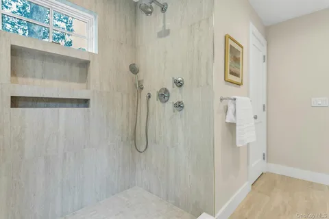 $2,499,000 | 285 Blue Marlin Drive, Southold, NY 11971