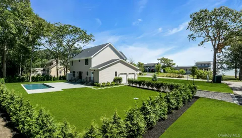 $2,499,000 | 285 Blue Marlin Drive, Southold, NY 11971