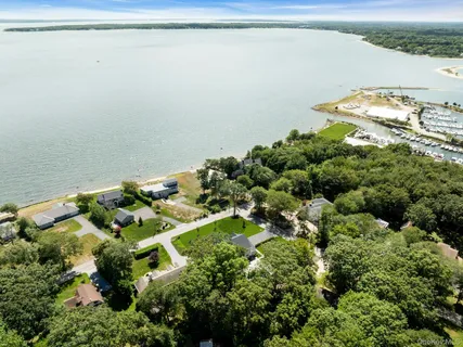 $2,499,000 | 285 Blue Marlin Drive, Southold, NY 11971