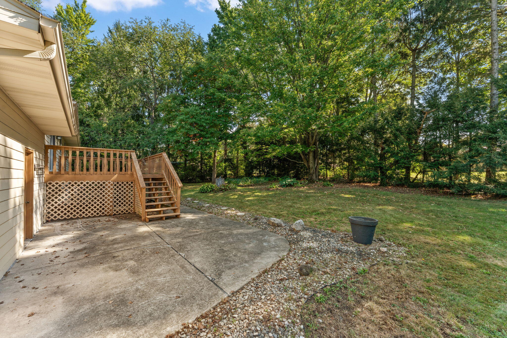 586 Fargo Road Westville, IN 46391 - Photo 29 of 40 a view of a yard with plants and trees