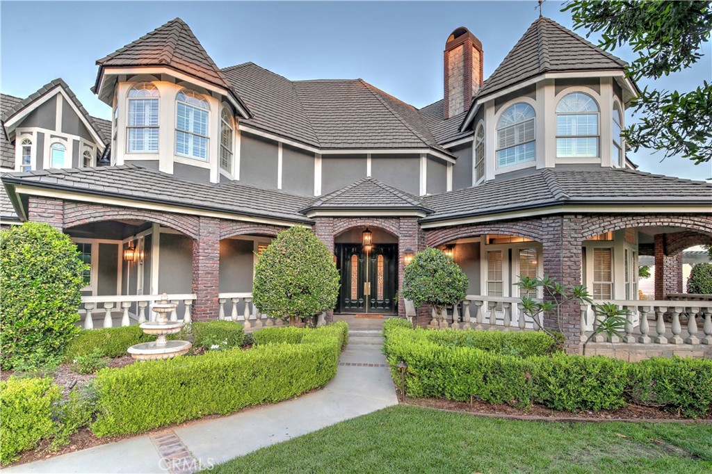 1016 Briarcliff Road Monrovia, CA 91016 - Photo 3 of 70 front view of a house with a yard
