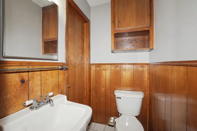 a view of a closet area