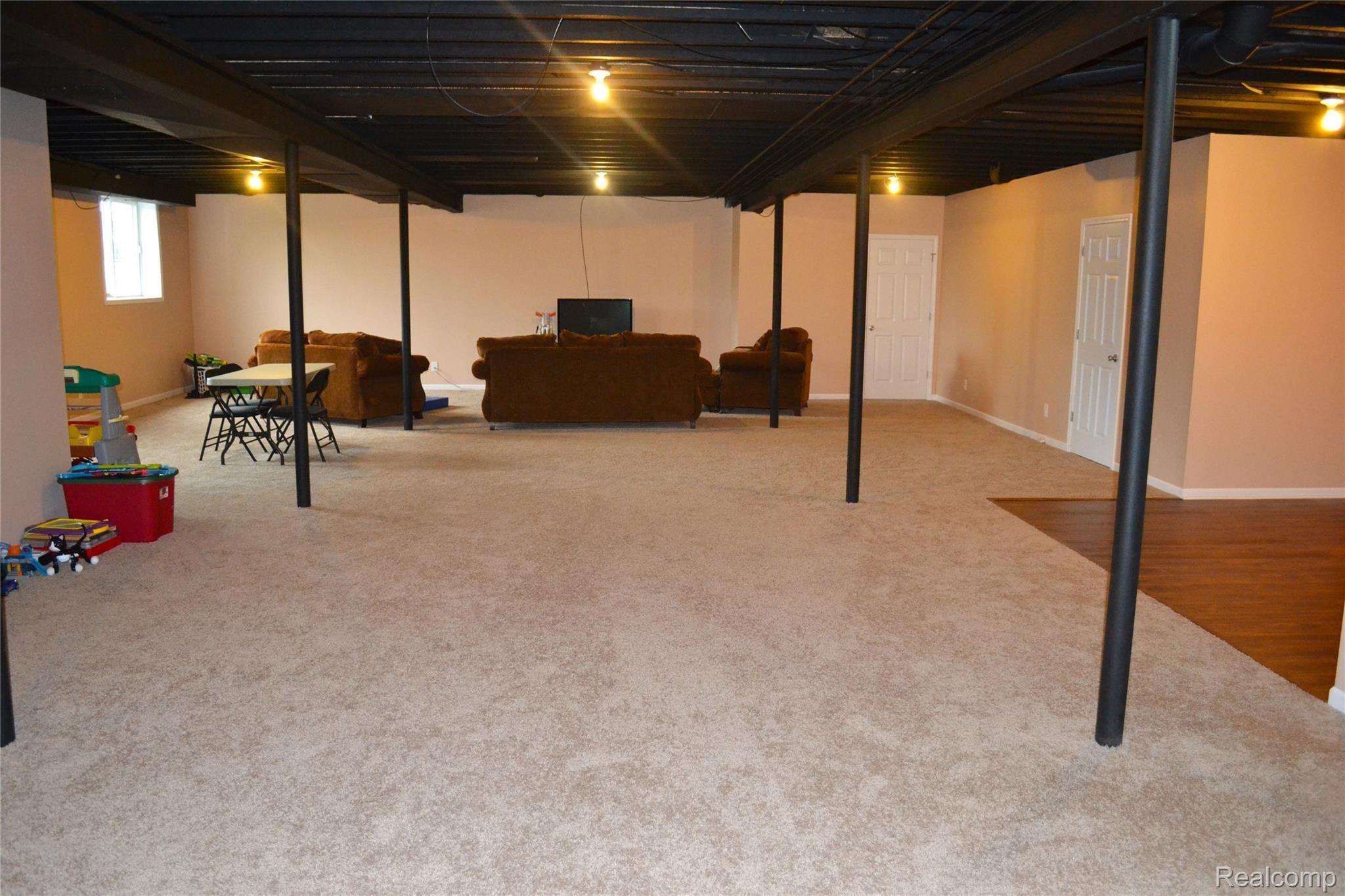 10021 Carroll Road Columbus, MI 48063 - Photo 29 of 34 DSC_6480 copy.jpg