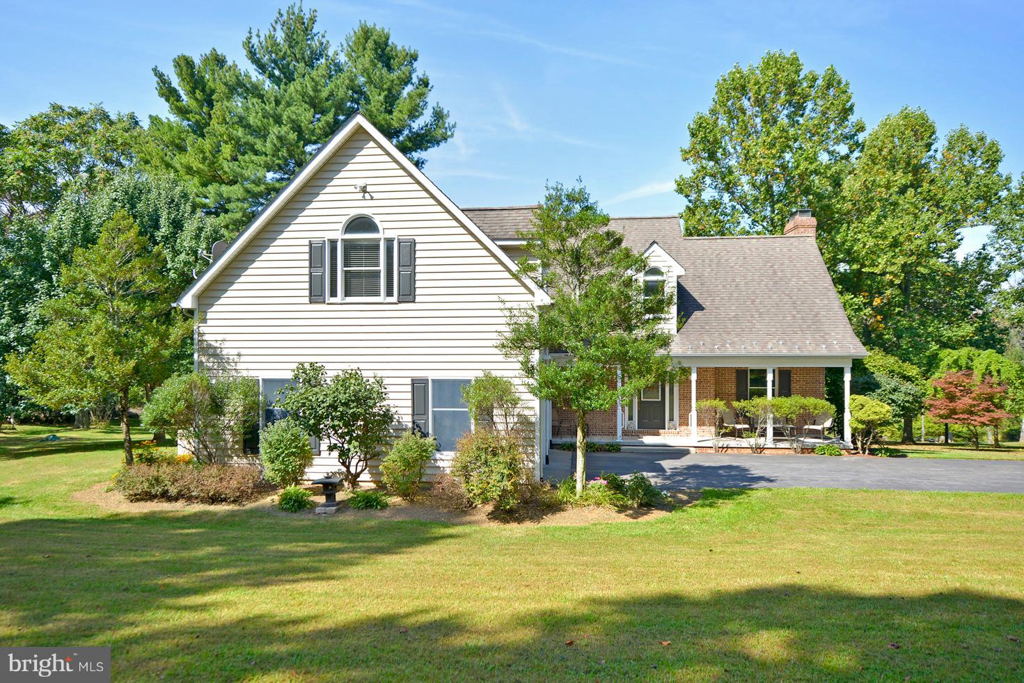 18039 Raven Rocks Road Bluemont, VA 20135 - Photo 1 of 24 Exterior (Front)