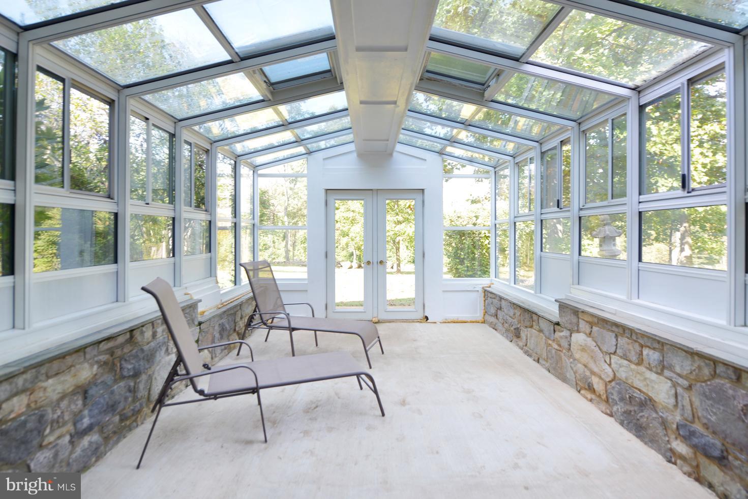 18039 Raven Rocks Road Bluemont, VA 20135 - Photo 17 of 24 Solarium