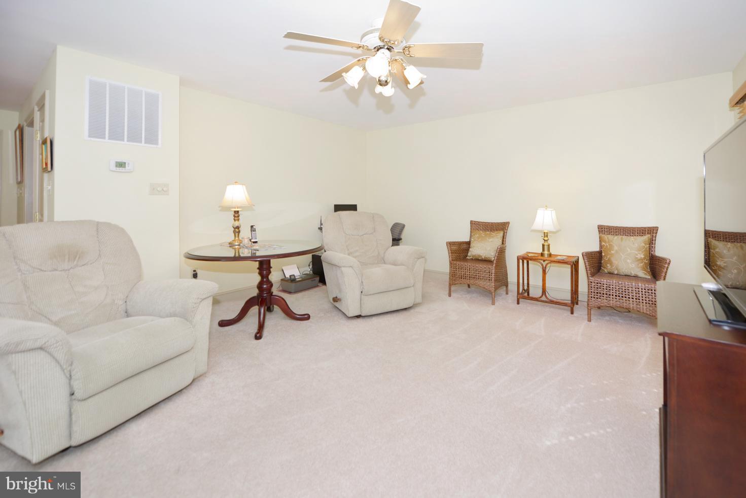 18039 Raven Rocks Road Bluemont, VA 20135 - Photo 10 of 24 Family Room