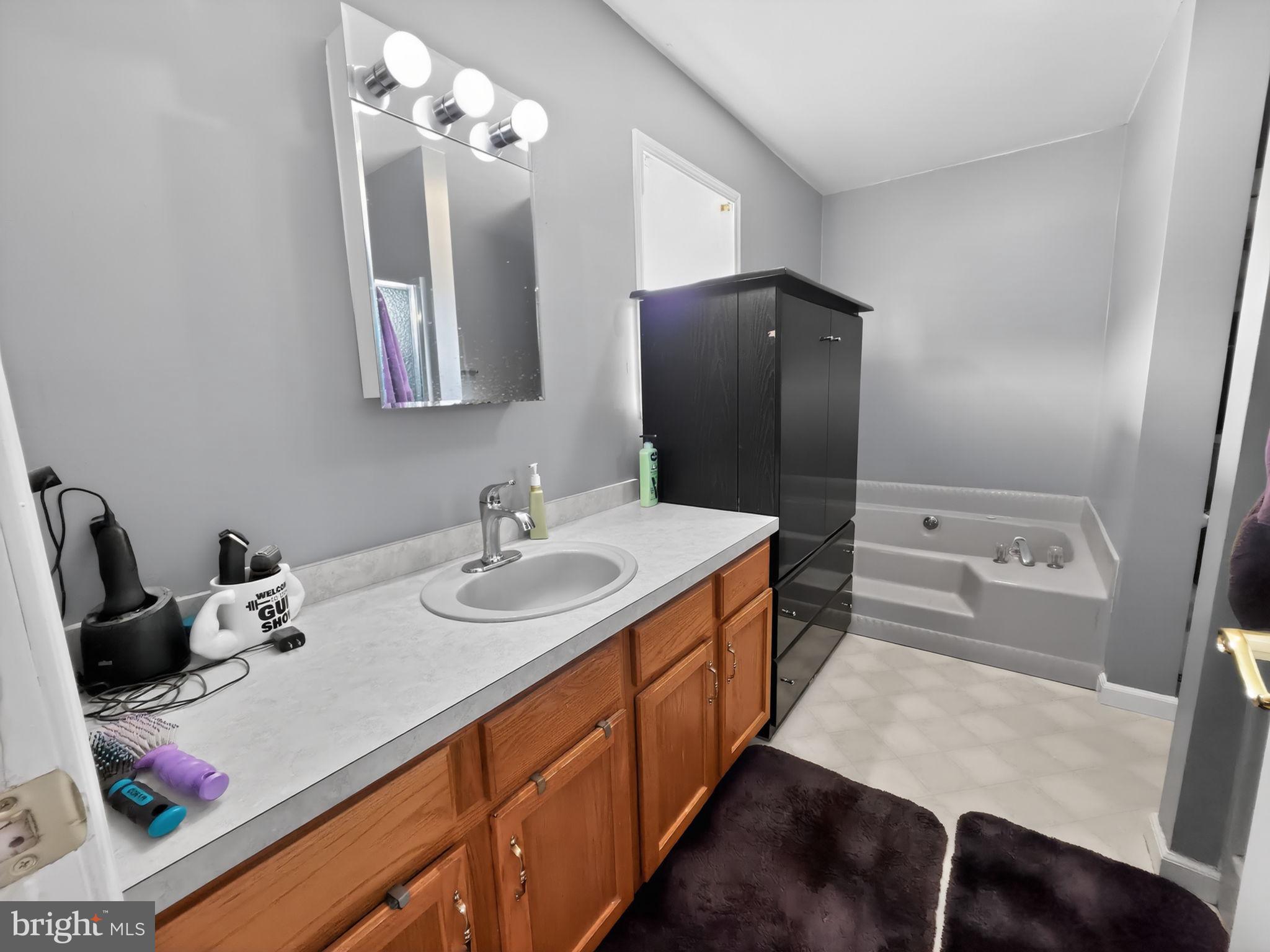 544 Bauer Road Bath, PA 18014 - Photo 17 of 44