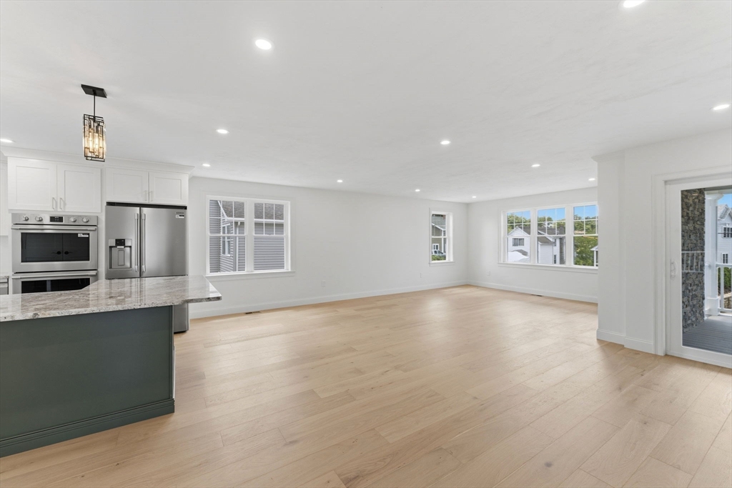 36 Colonial Road Webster, MA 01570 - Photo 10 of 42