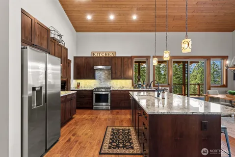 $1,795,000 | 239 Foxridge Lane, Leavenworth, WA 98826