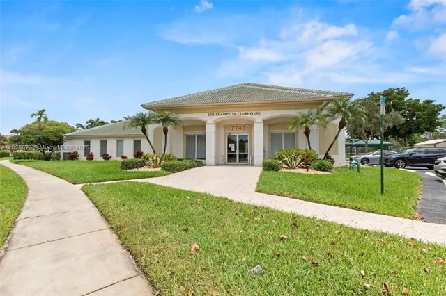 $249,900 | 7727 Southampton Terrace, Unit 412, Tamarac, FL 33321