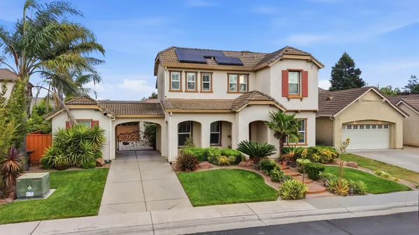$910,800 | 10413 Danichris Way, Elk Grove, CA 95757