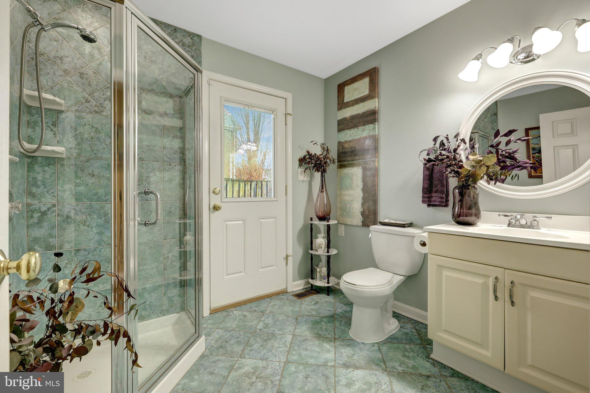 226 Talahi Road Southeast Vienna, VA 22180 - Photo 16 of 42 Gallery Image 16
