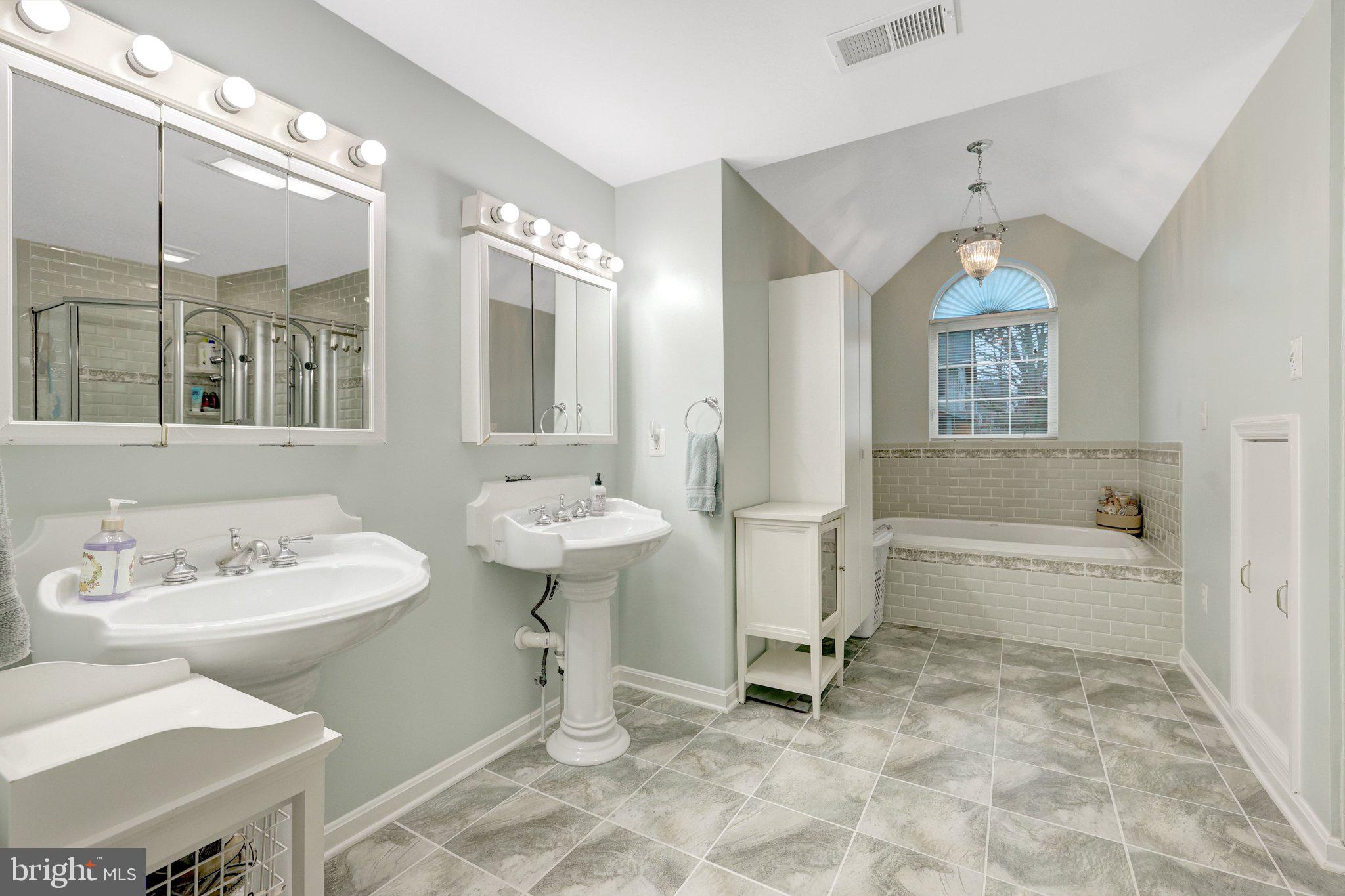 226 Talahi Road Southeast Vienna, VA 22180 - Photo 21 of 42 Gallery Image 21