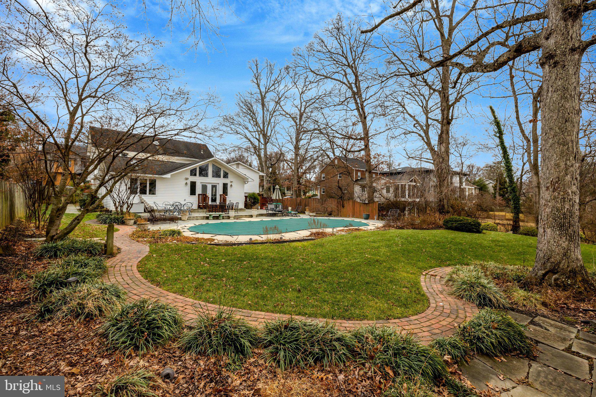 226 Talahi Road Southeast Vienna, VA 22180 - Photo 36 of 42 Gallery Image 36
