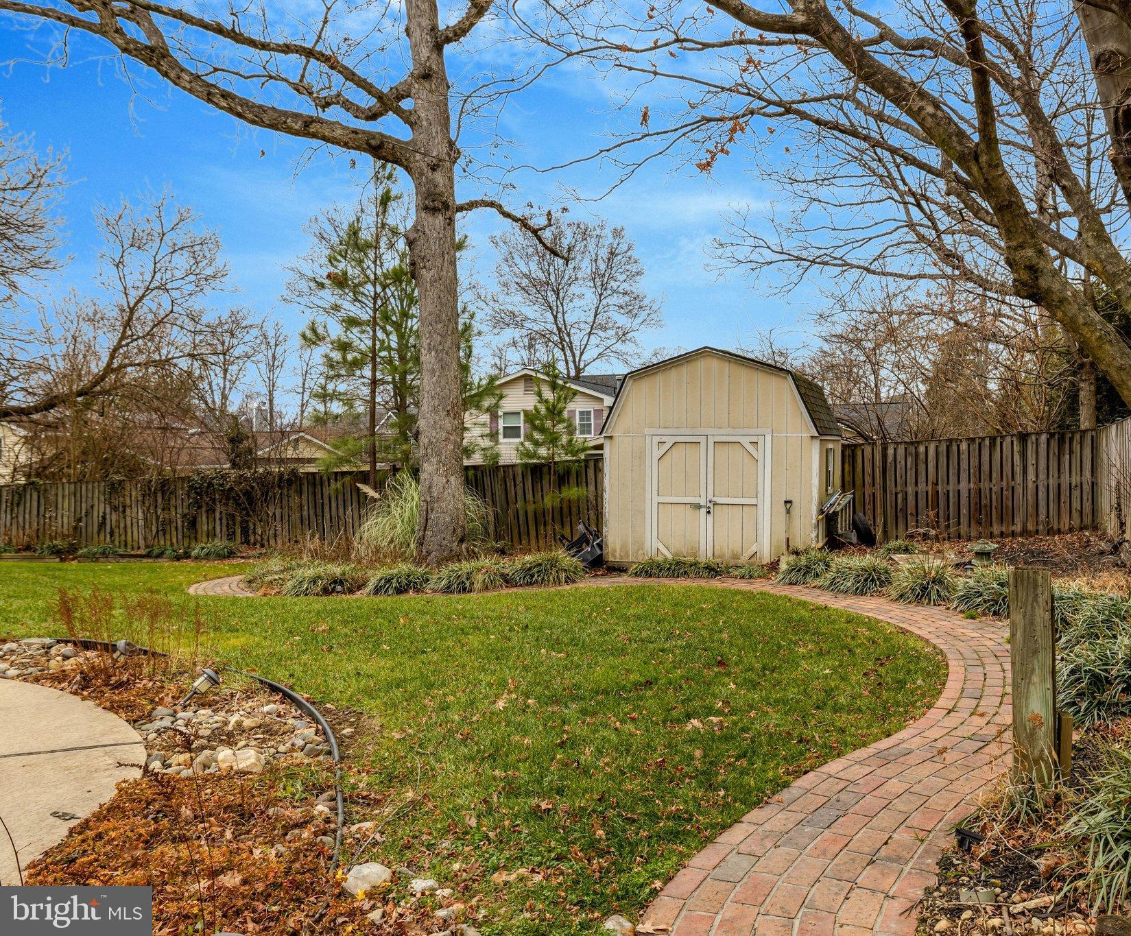 226 Talahi Road Southeast Vienna, VA 22180 - Photo 40 of 42 Gallery Image 40