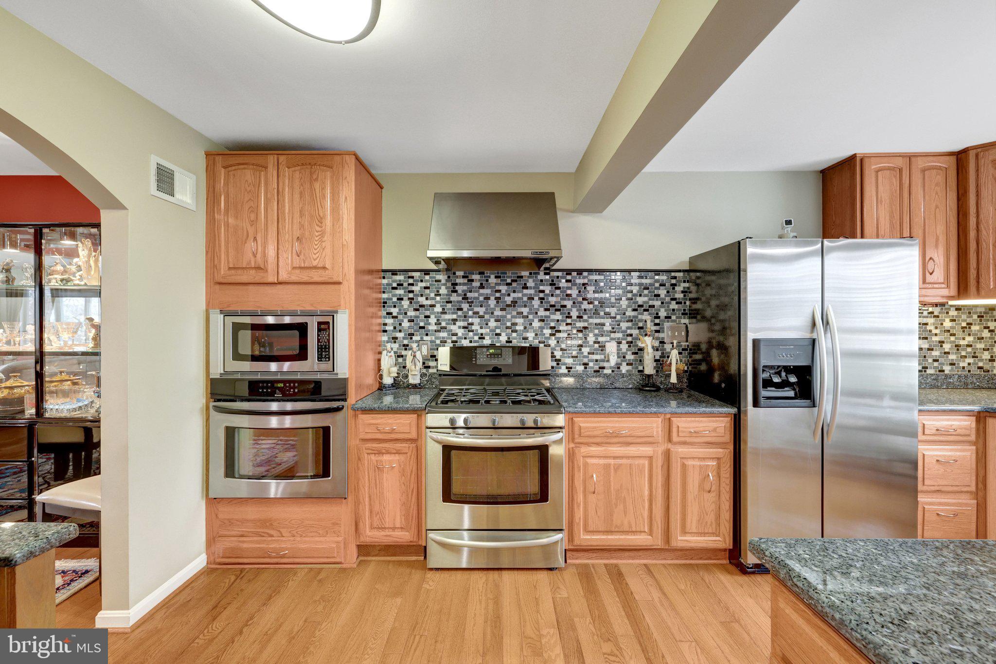 226 Talahi Road Southeast Vienna, VA 22180 - Photo 5 of 42 Gallery Image 5