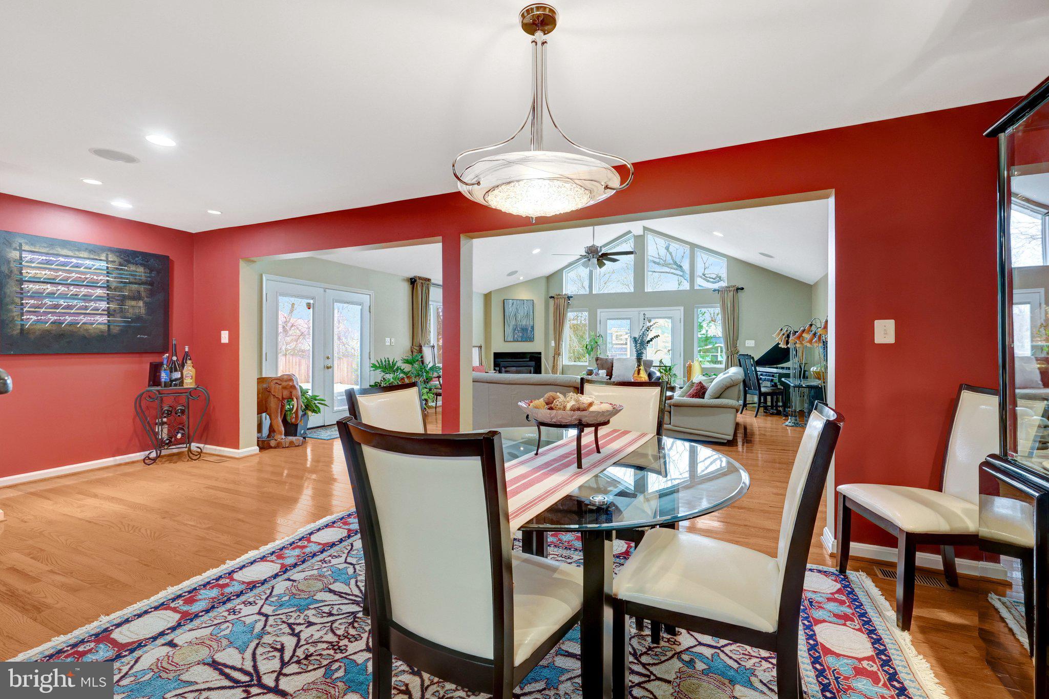 226 Talahi Road Southeast Vienna, VA 22180 - Photo 9 of 42 Gallery Image 9
