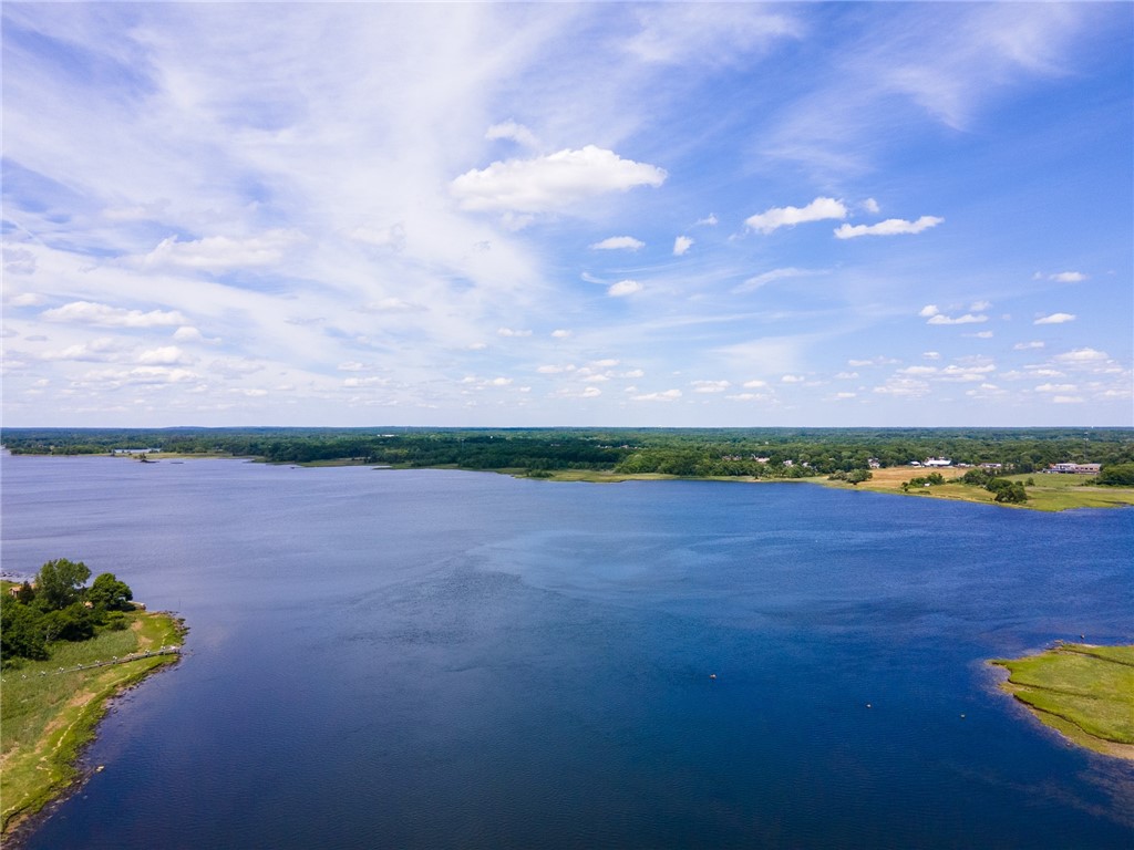 27 Sowams Road Barrington, RI 02806 - Photo 5 of 30