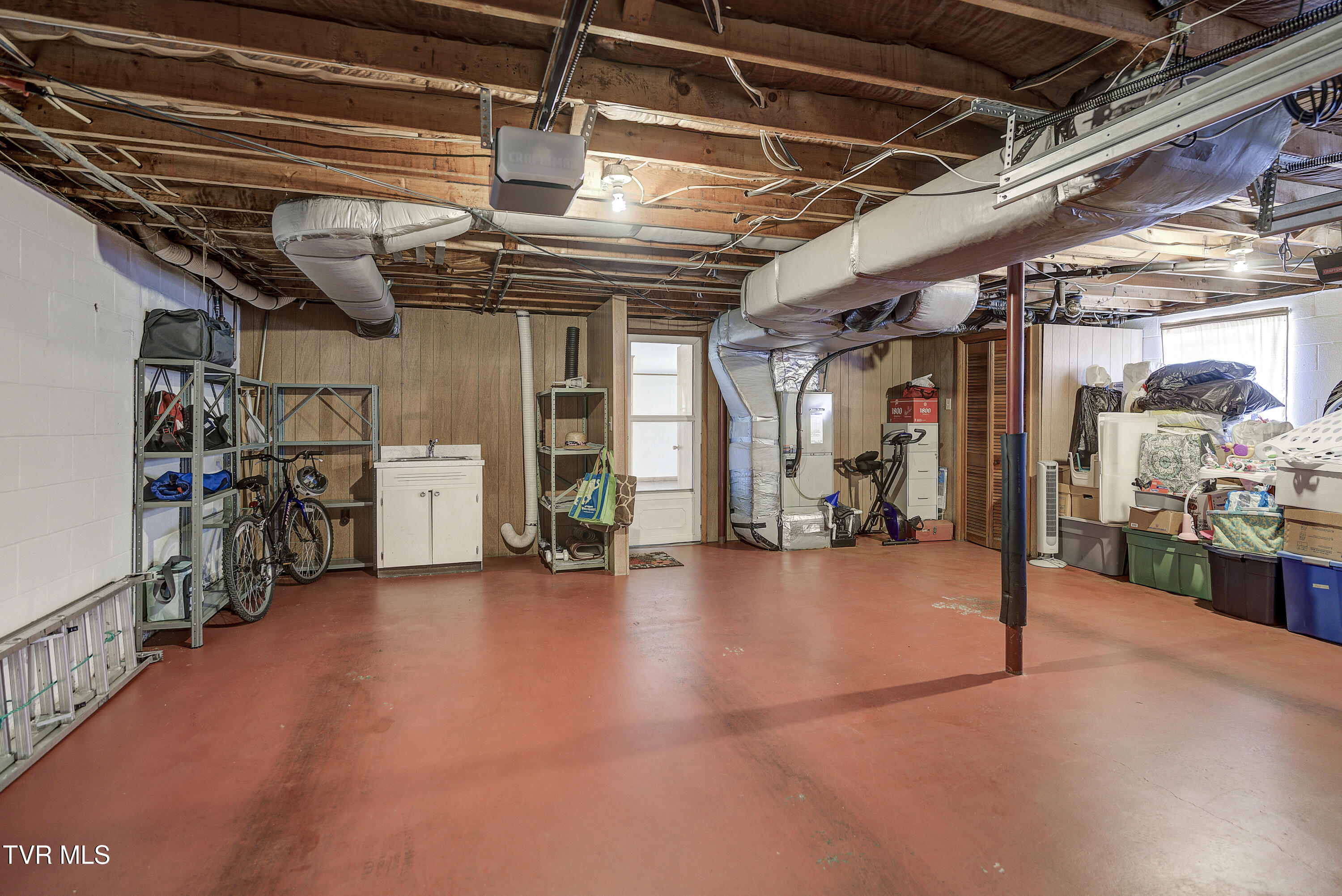 296 Redstone Drive Bluff City, TN 37618 - Photo 13 of 39 Redstone-32