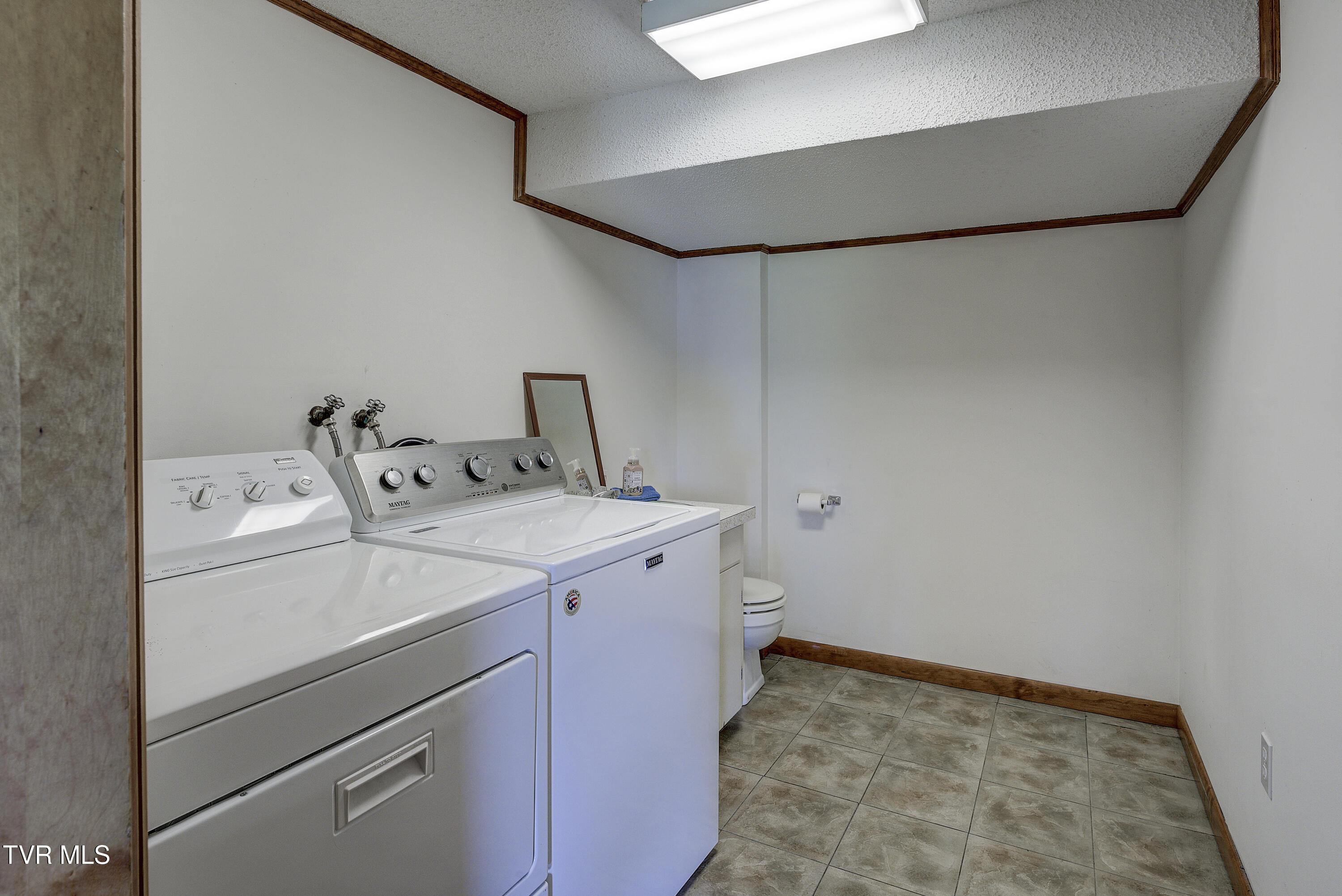 296 Redstone Drive Bluff City, TN 37618 - Photo 15 of 39 Redstone-30