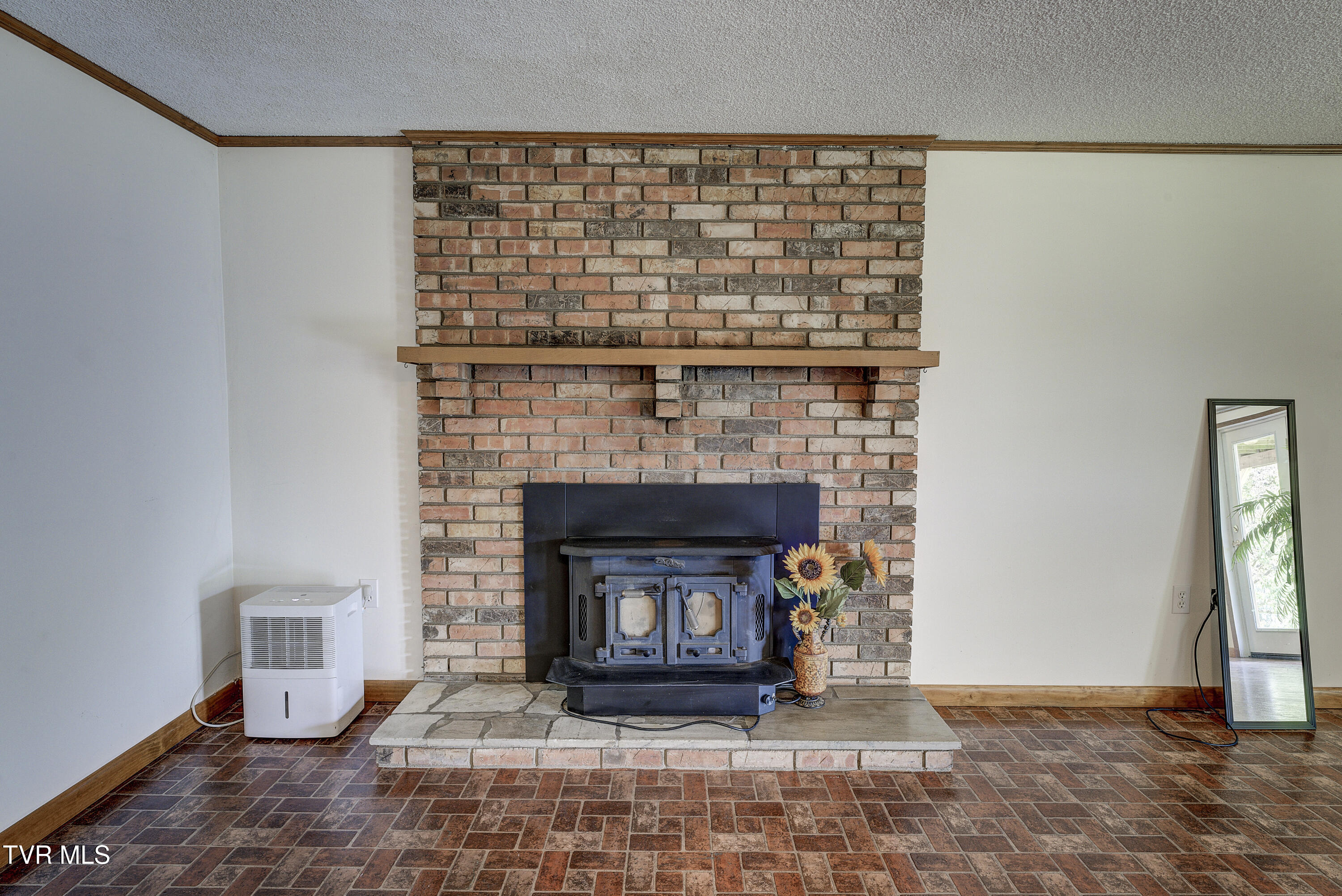 296 Redstone Drive Bluff City, TN 37618 - Photo 17 of 39 Redstone-28