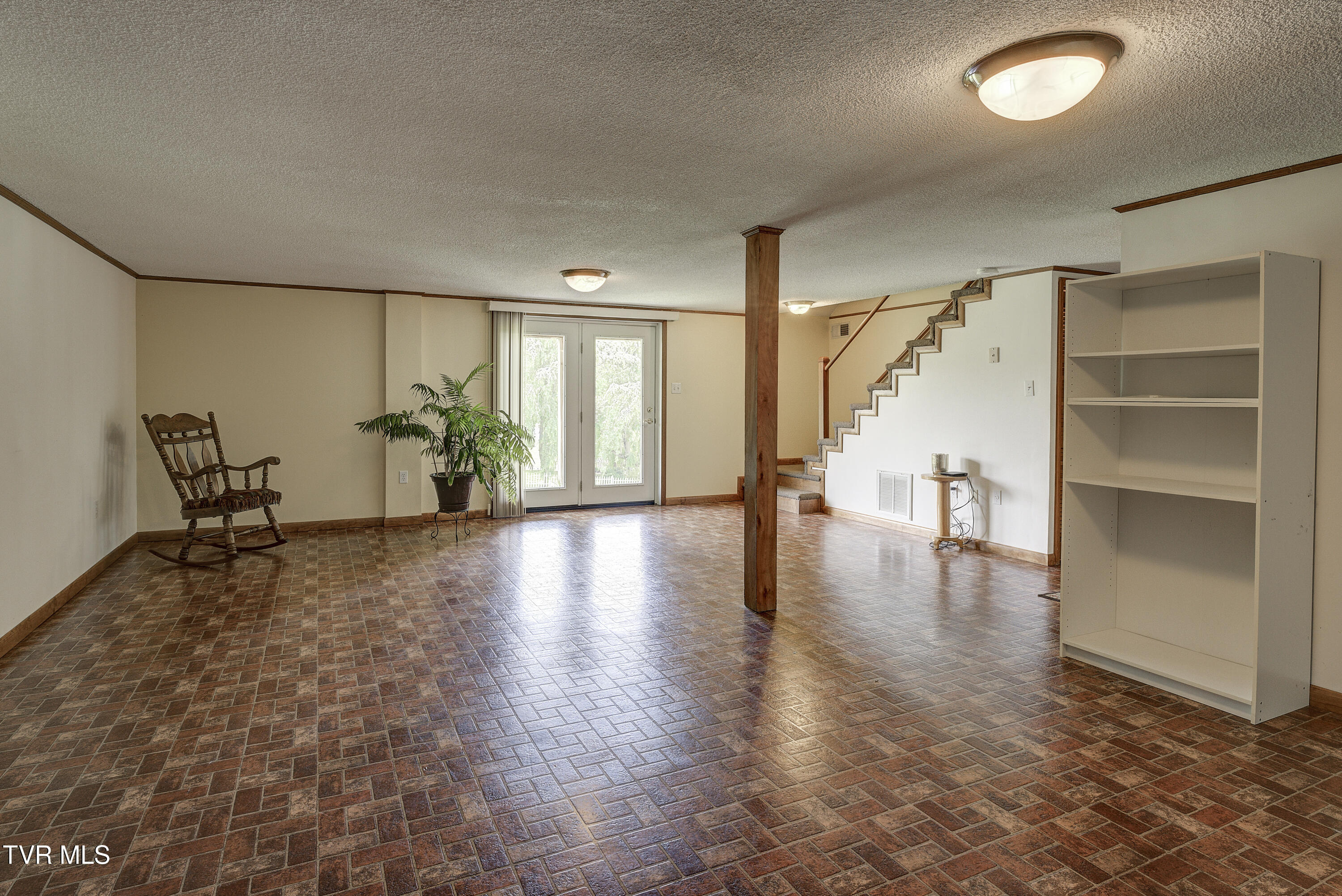 296 Redstone Drive Bluff City, TN 37618 - Photo 18 of 39 Redstone-27