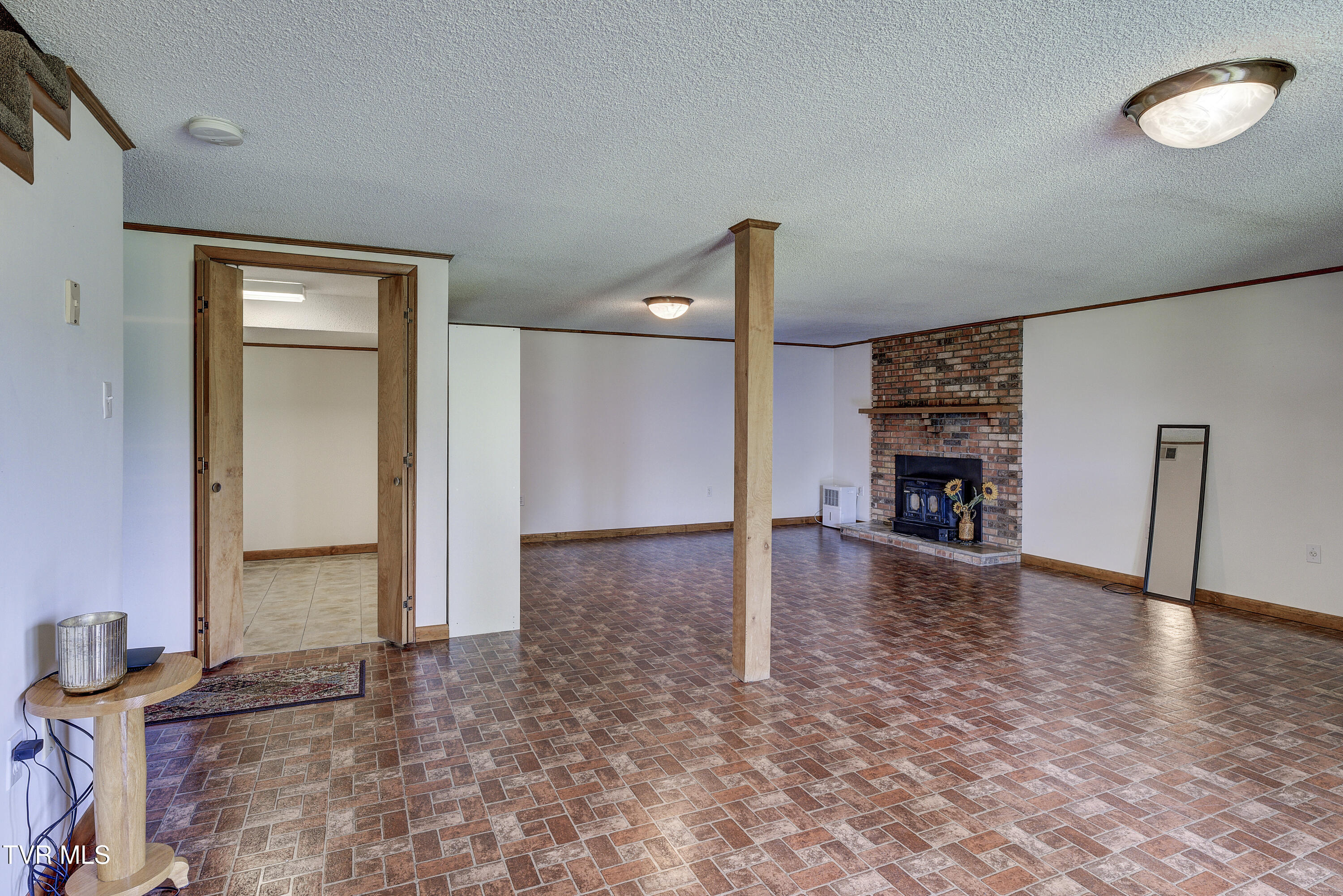 296 Redstone Drive Bluff City, TN 37618 - Photo 20 of 39 Redstone-25