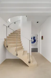 a view of entryway and hall