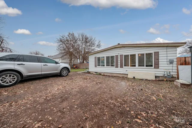 $249,900 | 1165 Pioneer Road, Weiser, ID 83672