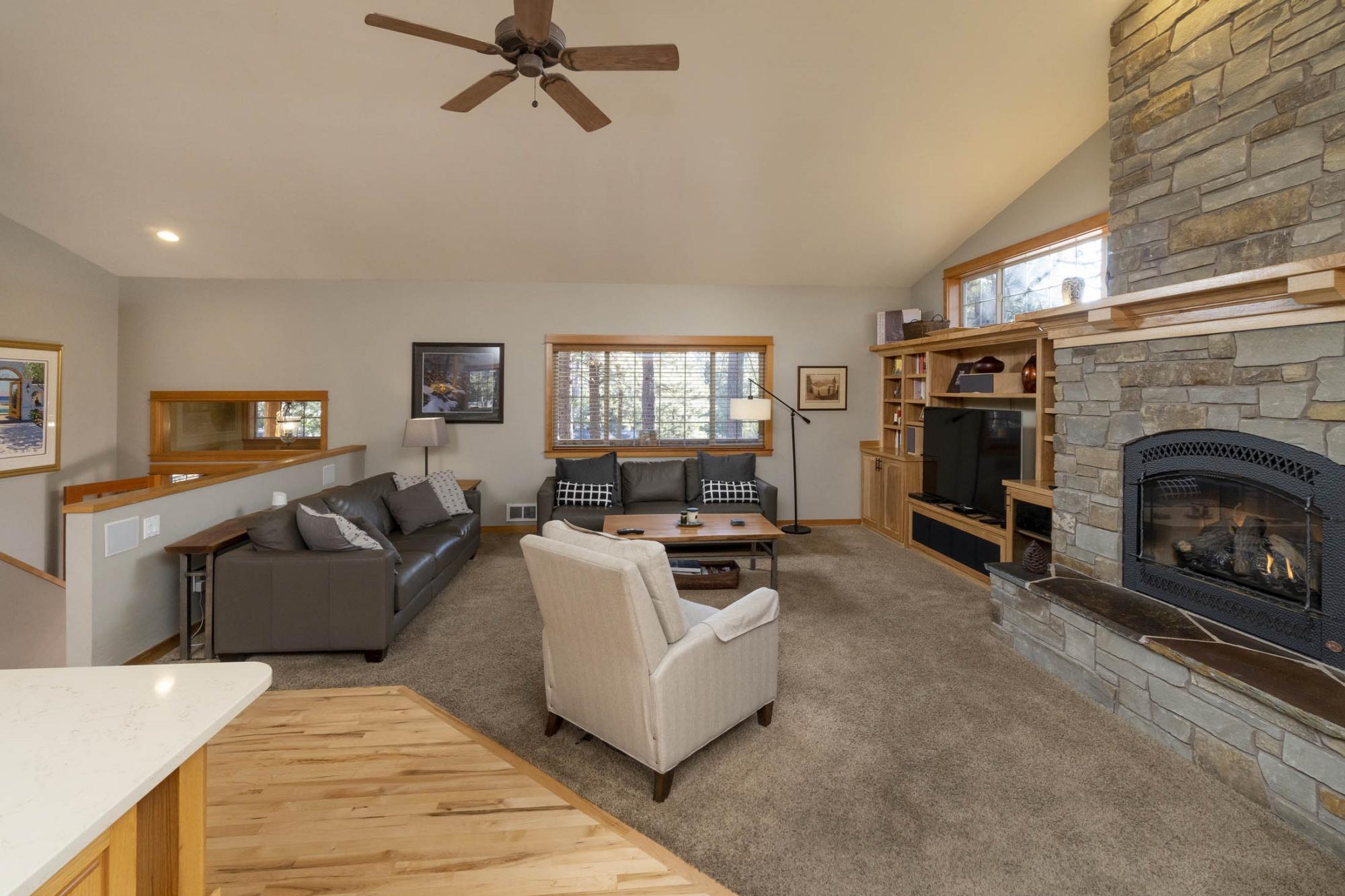 60769 Currant Way Bend, OR 97702 - Photo 5 of 32 batch_12