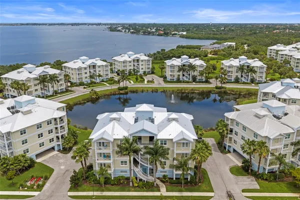 $395,000 | 3418 79th Street Circle West, Unit 202, Bradenton, FL 34209